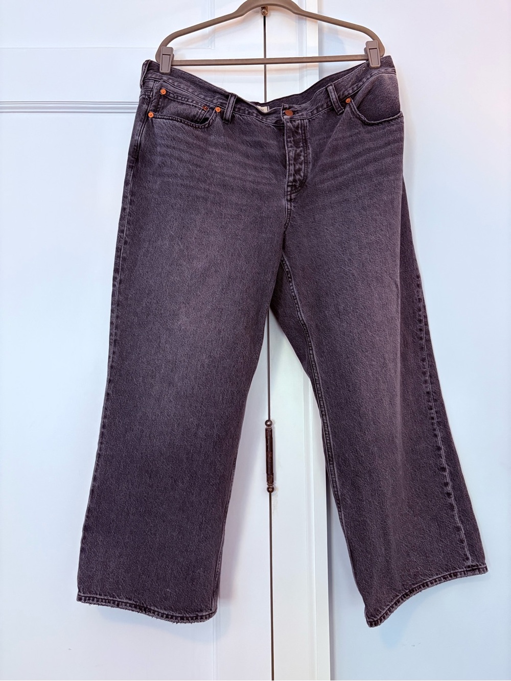 Madewell Relaxed Straight Gray-Black Jeans